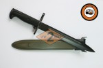 US bajonet M1 s pochvou M7 krátky na M1 Garand